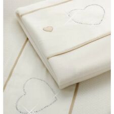 Erbesi Bed Linen Set For White Bed With Hearts