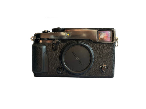 Fujifilm X-pro2 Mirrorless Digital Camera 24.3mp - Black (body Only)