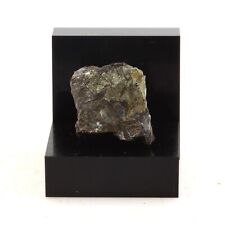 Minéraux Collection. Magnetite + Pyrite. 53.8 Ct. Lanark, Ontario, Canada.