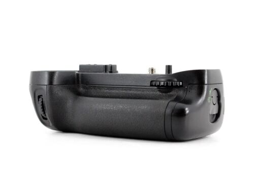 Nikon Mb-d15 Multi-power Battery Pack For D7100. Original Handle. Grip